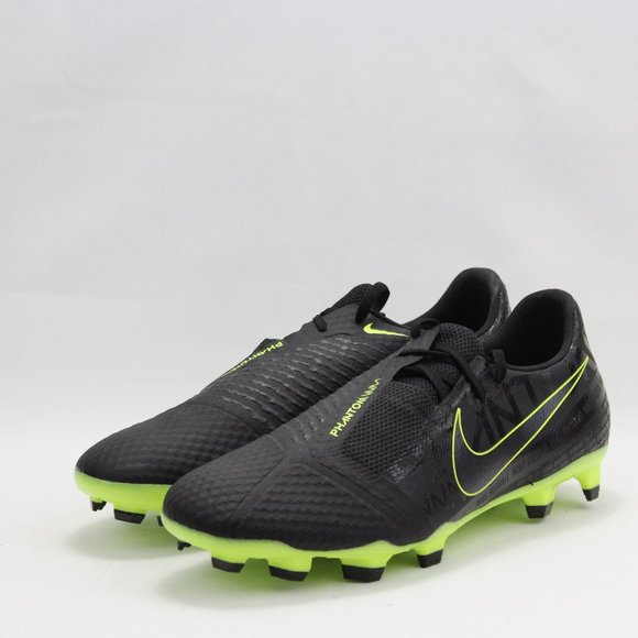 poshmark soccer cleats